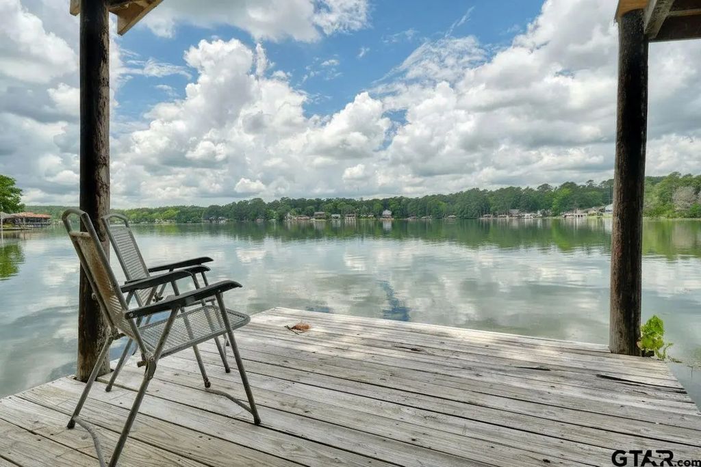 338 Hideaway Ln Central, Hideaway