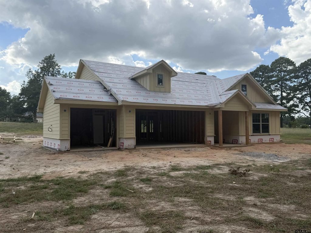 534 Cr 2745, Mineola