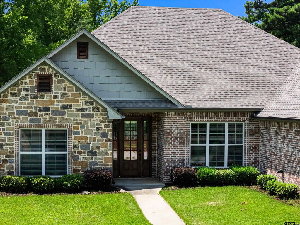 110 Hidden Creek Lane, Hallsville