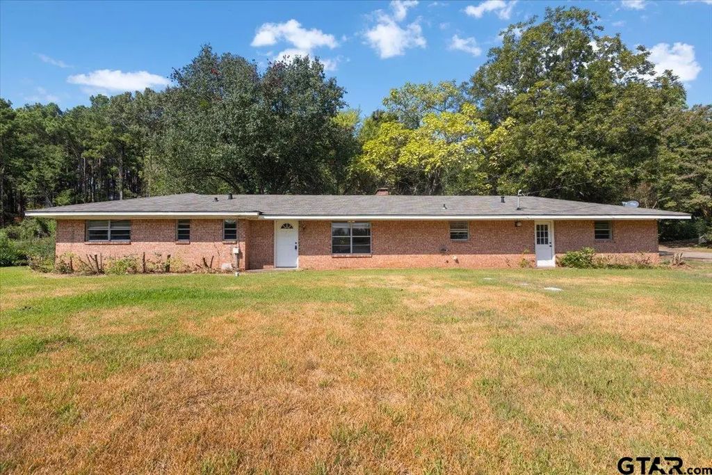11369 Sherra, Tyler