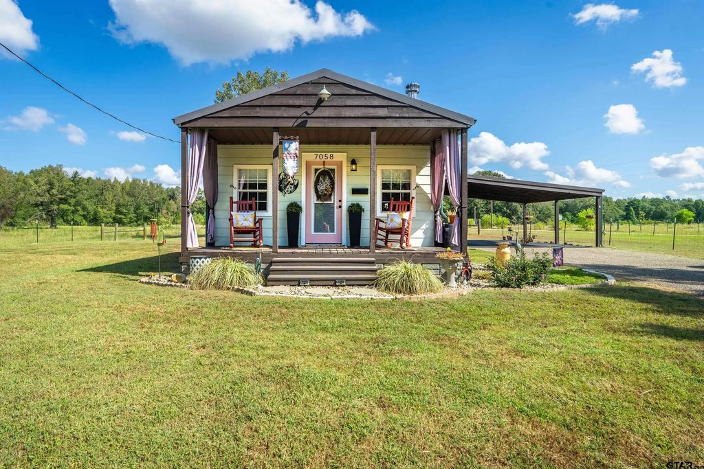 7058 Fm 959, Tatum