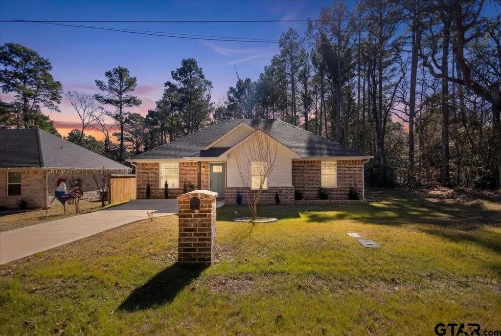 234 Sabinal Dr., Bullard