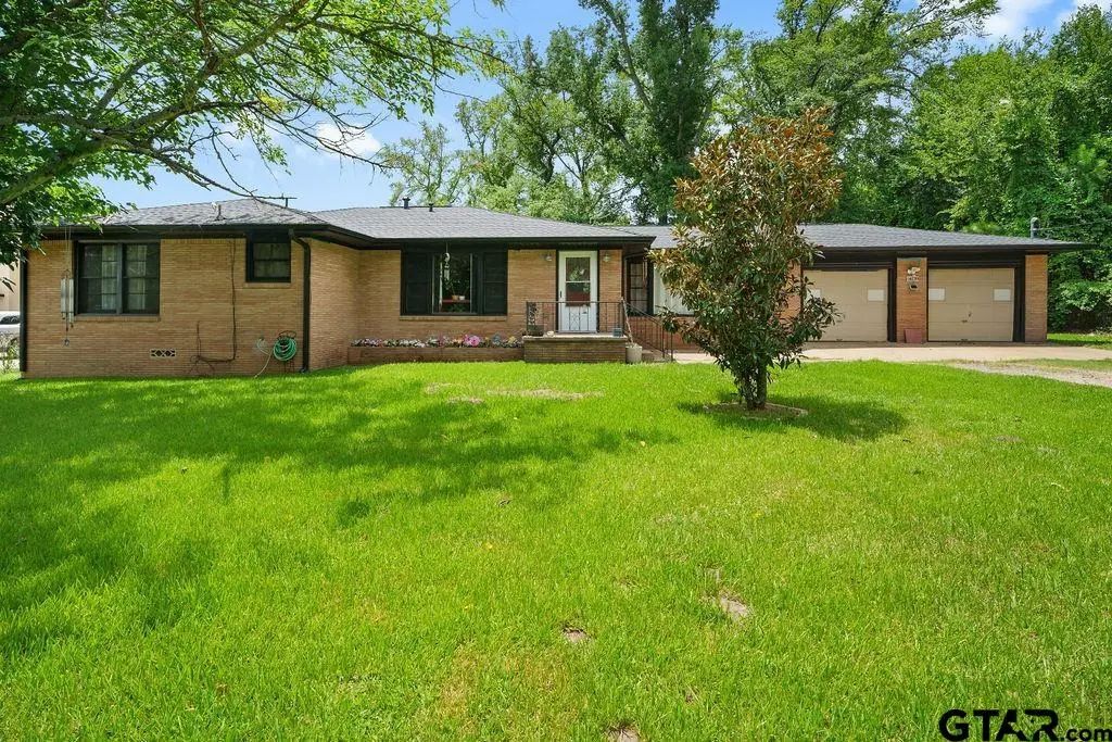 14139 State Highway 64, Ben Wheeler