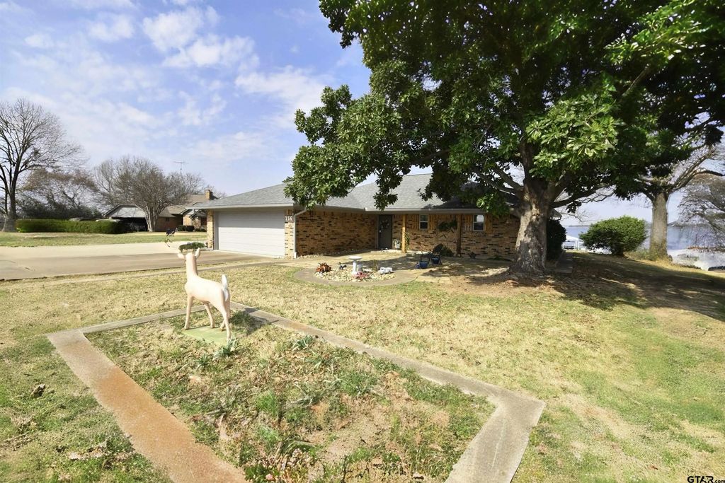 156 Private Road 5218, Quitman