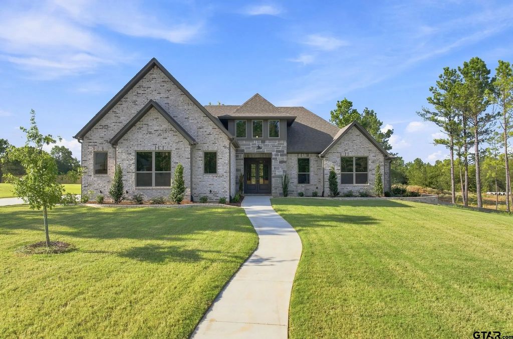 14217 Woodland Pkwy, Flint