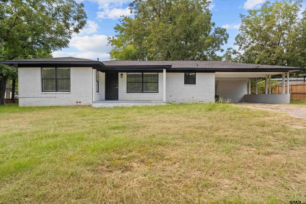 3325 Frankston Hwy, Tyler