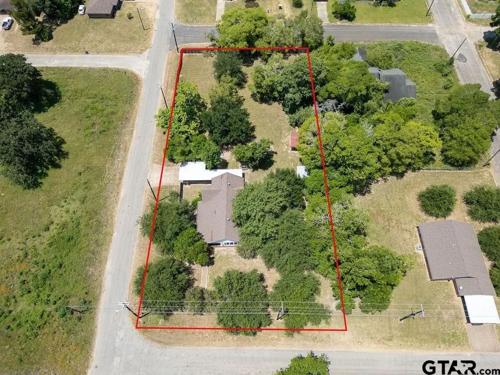 211 S Olive, Grapeland