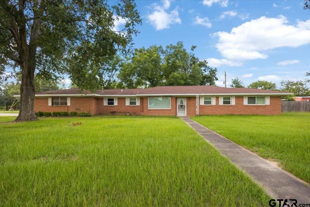 1201 Johnson Drive, Rusk
