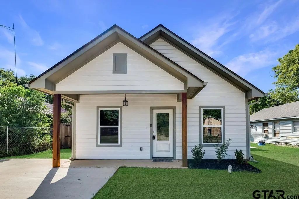 204 Bradford Ave, Arp