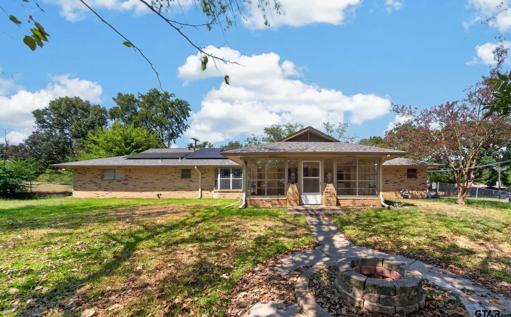 106 Susie Street, Chandler