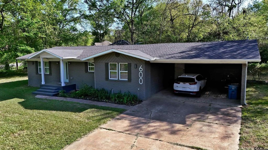 600 Bunny Rabbit Road, Athens