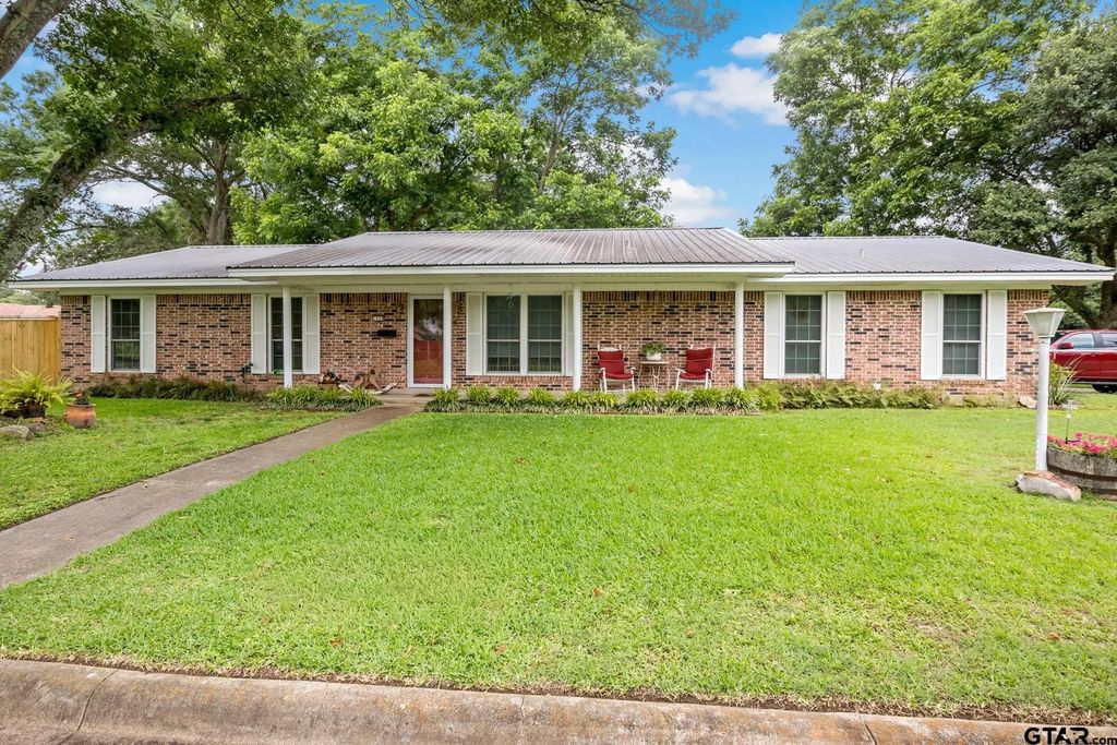 1002 S Lide Ave, Mt Pleasant