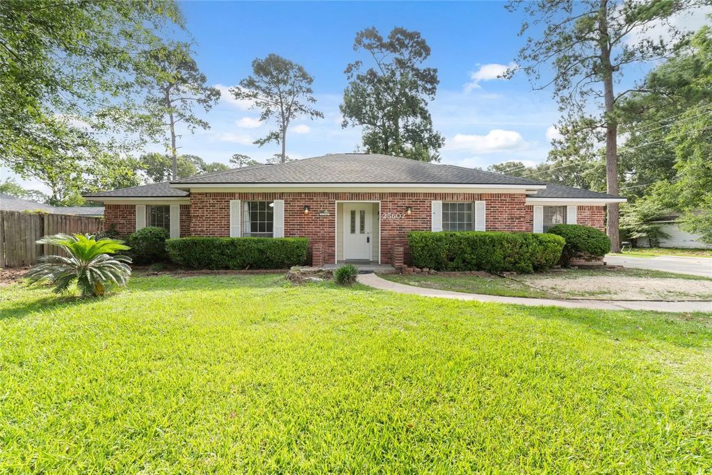 25602 Oakhurst Drive, Spring