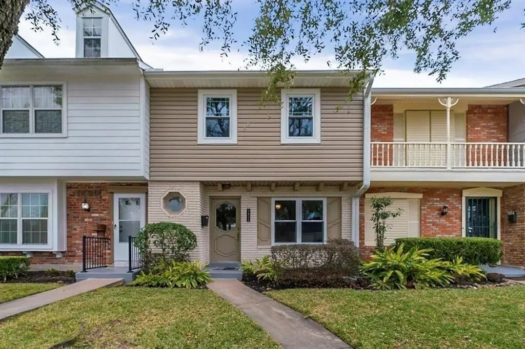 1411 Ramada Drive 1411, Clear Lake City