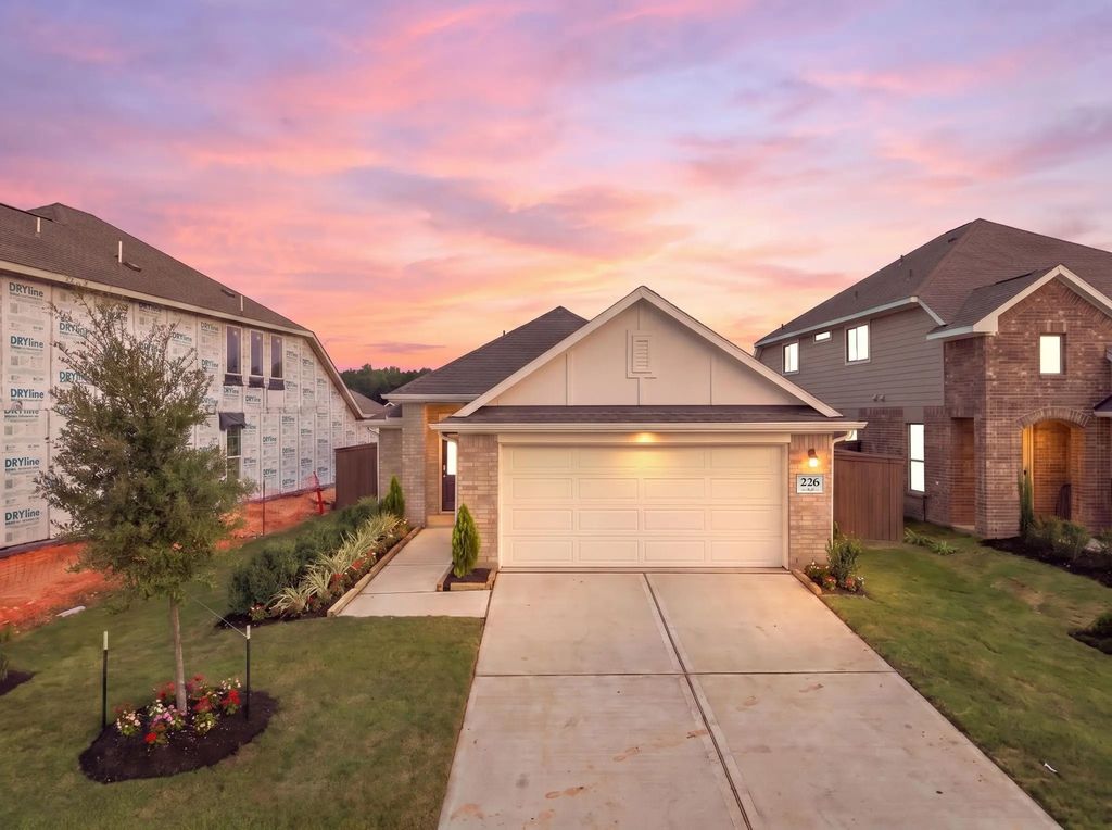 226 Violet Crown Lane, New Caney
