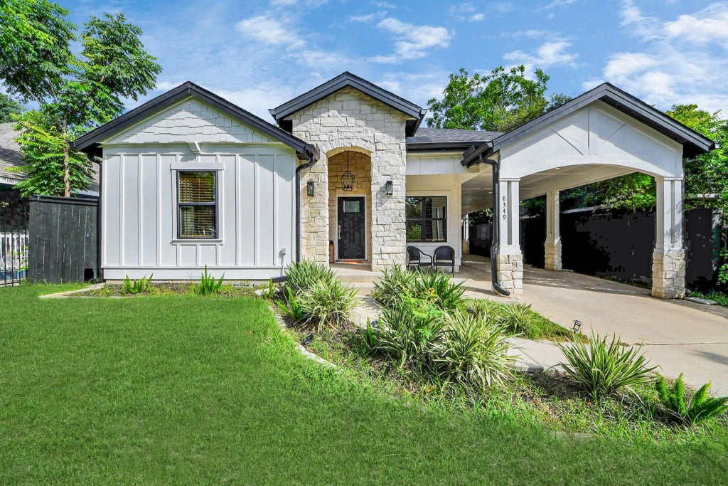 8349 Lenore Street, Houston
