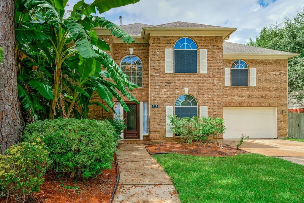 215 Sunset Ridge, League City