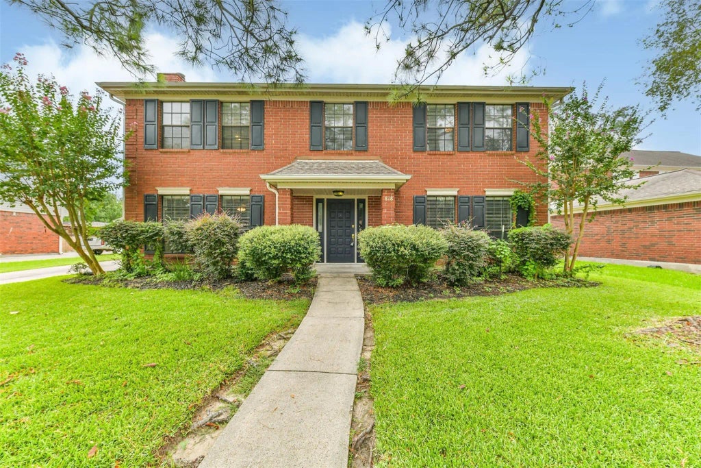818 Noble Springs Road, Houston
