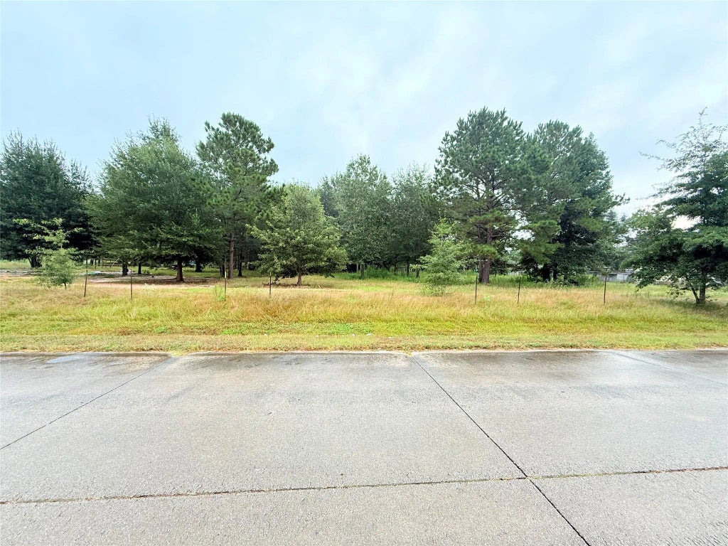 41 County Road 3410, Cleveland