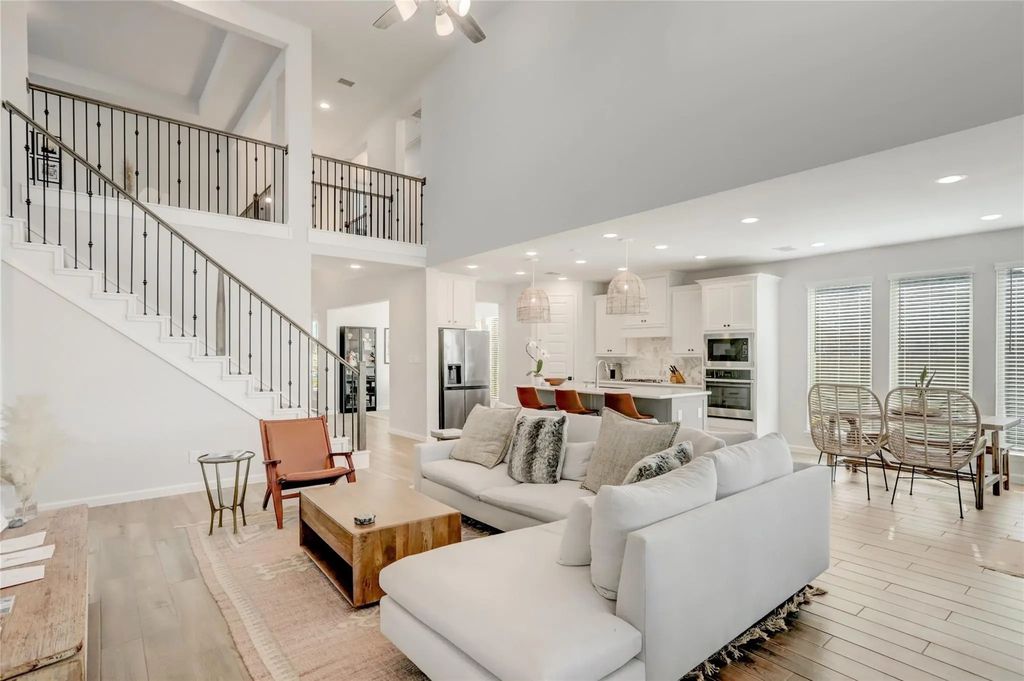 4438 Peloton Road, Iowa Colony