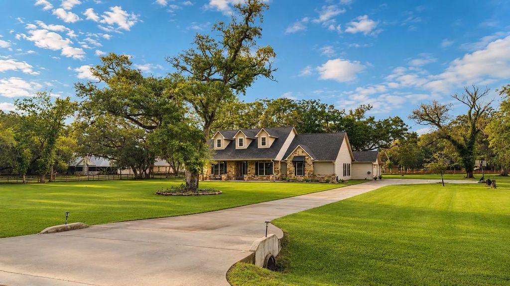 814 China Grove Drive, Rosharon