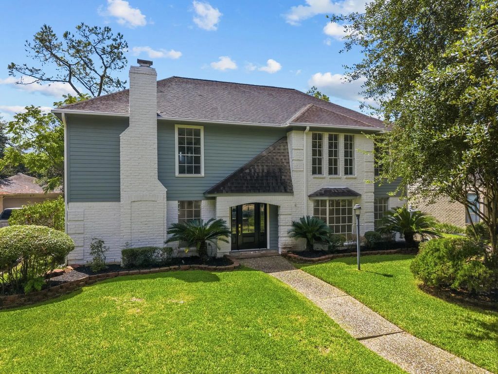 16318 Heatherdale Drive, Houston