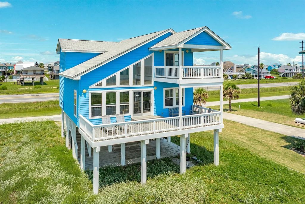 22915 Gulf Drive, Galveston