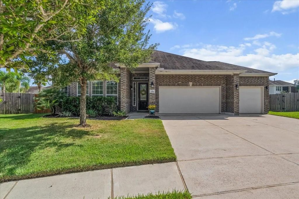 2314 Tobarra Lane, League City
