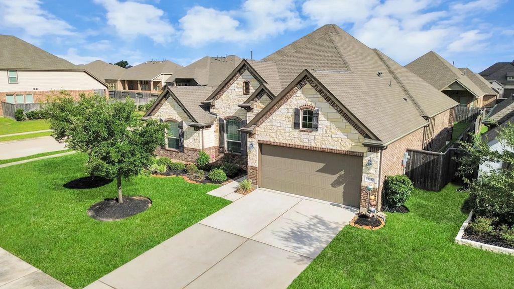 15330 Lancaster Falls Drive, Cypress