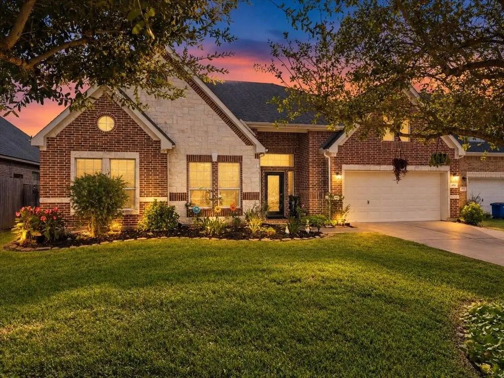 4329 S Meridian Greens Drive, Dickinson