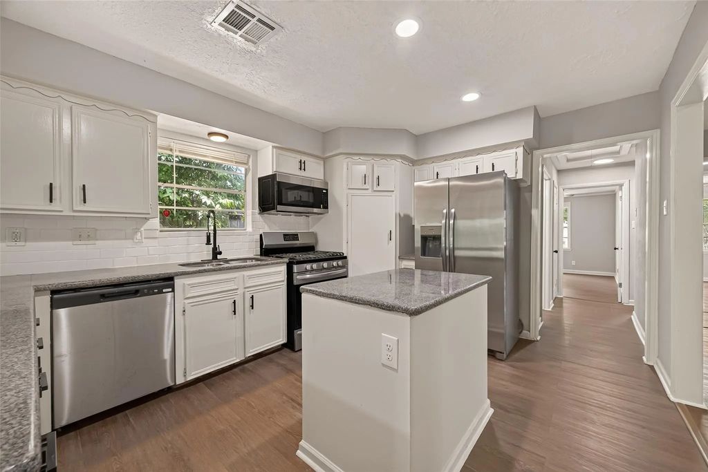 1509 Lawrence Avenue, Pasadena