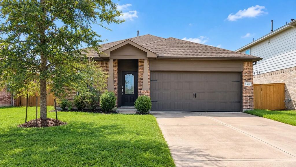 2306 Red Slate Drive, Rosharon