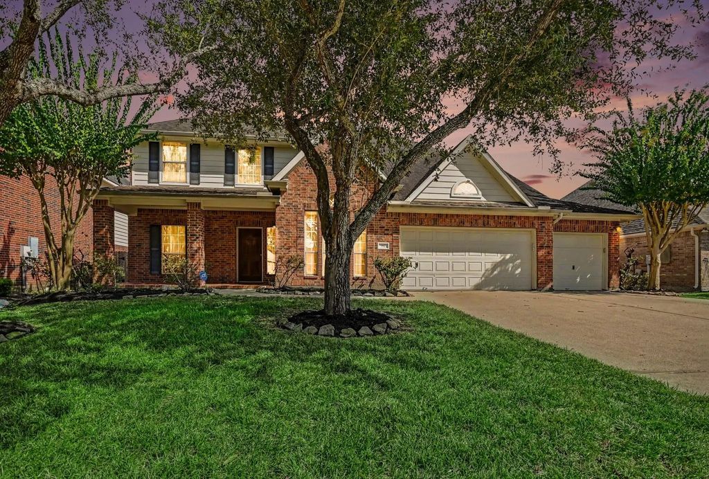 917 Almond Pointe, League City