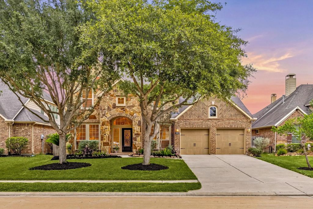 28014 Canyon Wren Drive, Katy