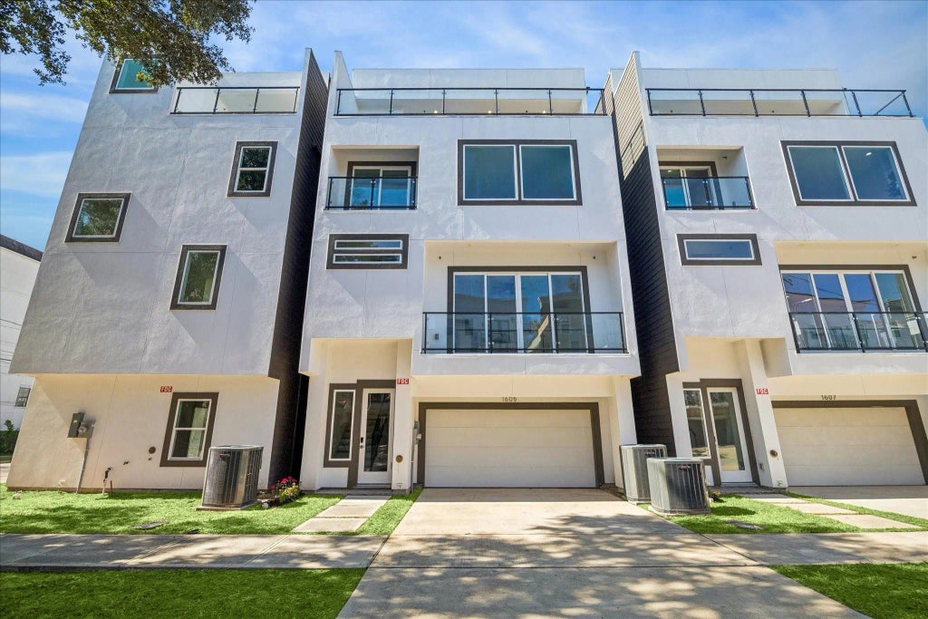 1607 Utah Street, Houston