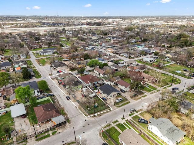 3501 Sarah Street, Houston