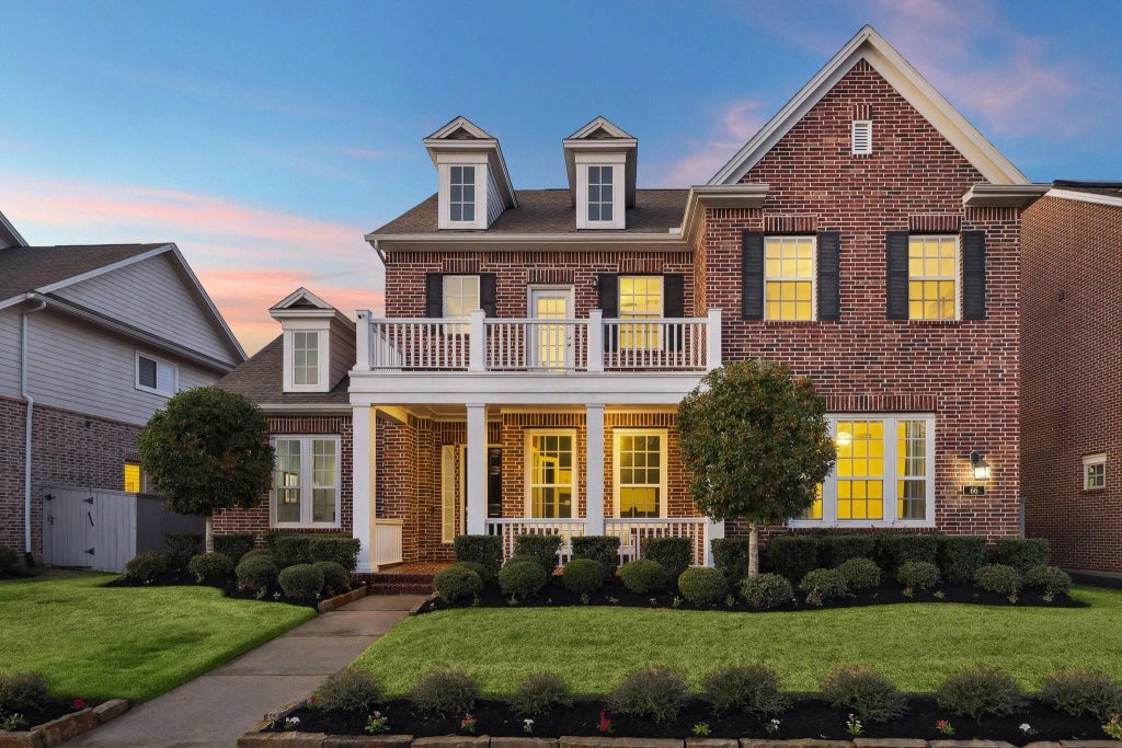 66 Footbridge Way, The Woodlands