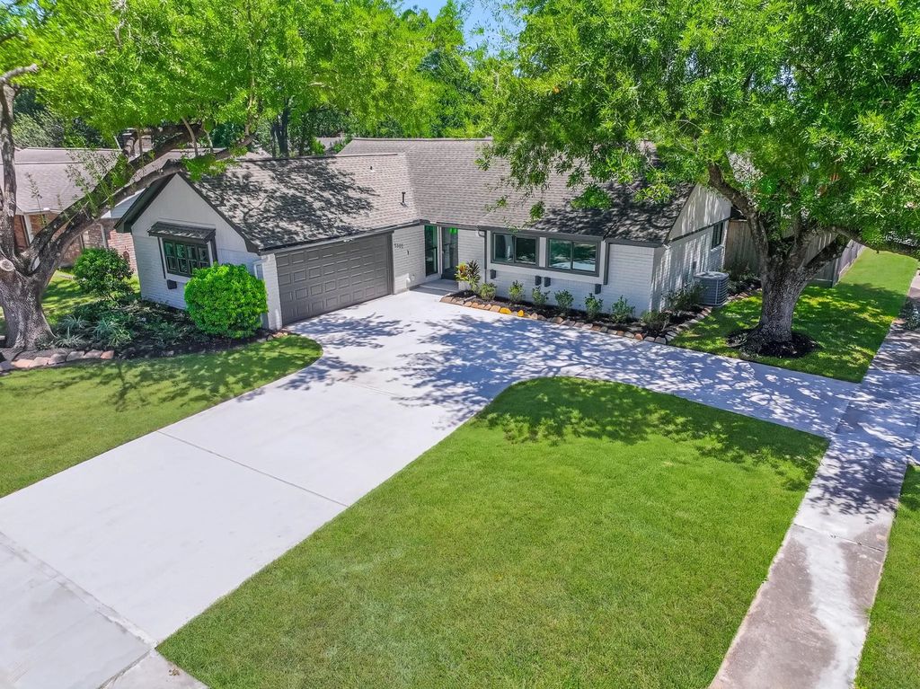 5302 Arbor Vitae Drive, Houston