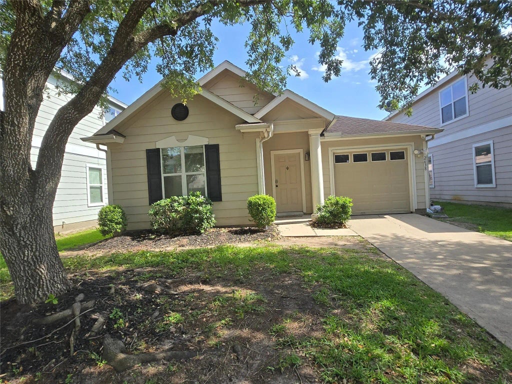 2638 Skyview Ridge Court, Houston