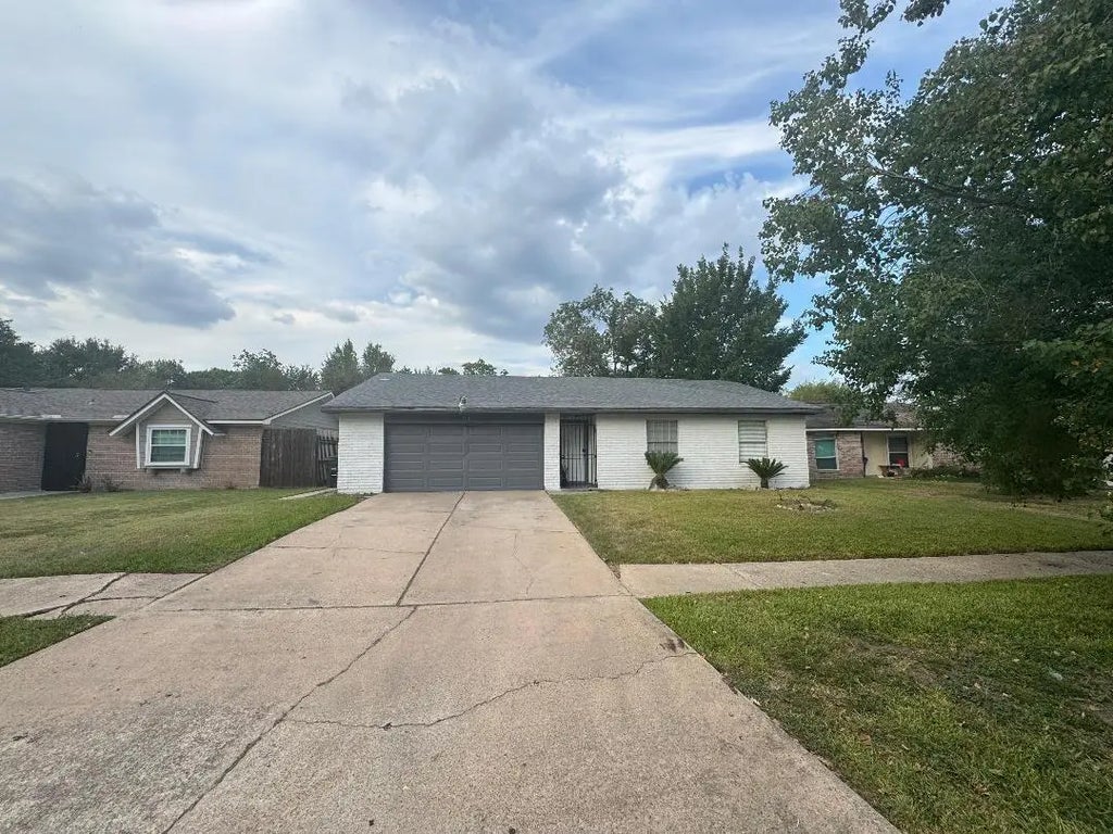 5110 Ridgeton Drive, Houston