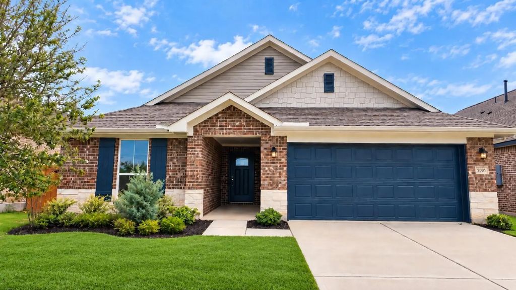 2031 Emerald Lake Trail, Dayton
