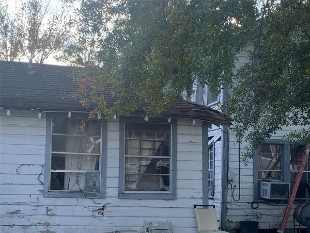 5215 Hardy Street, Houston
