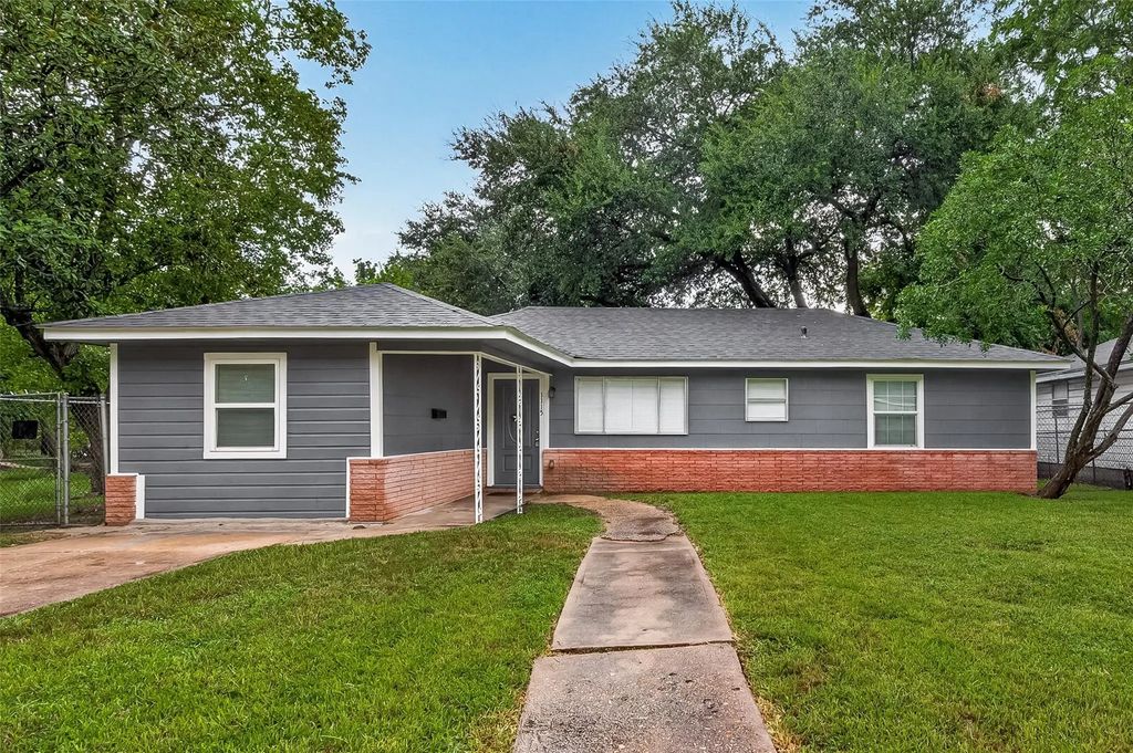 1115 Avenue E, Rosenberg