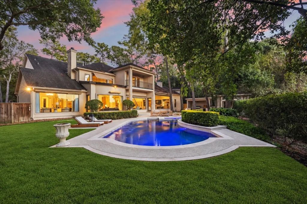 918 Huntington Cove, Houston