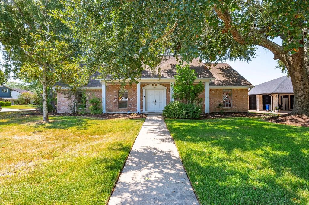 501 Audubon Street, League City