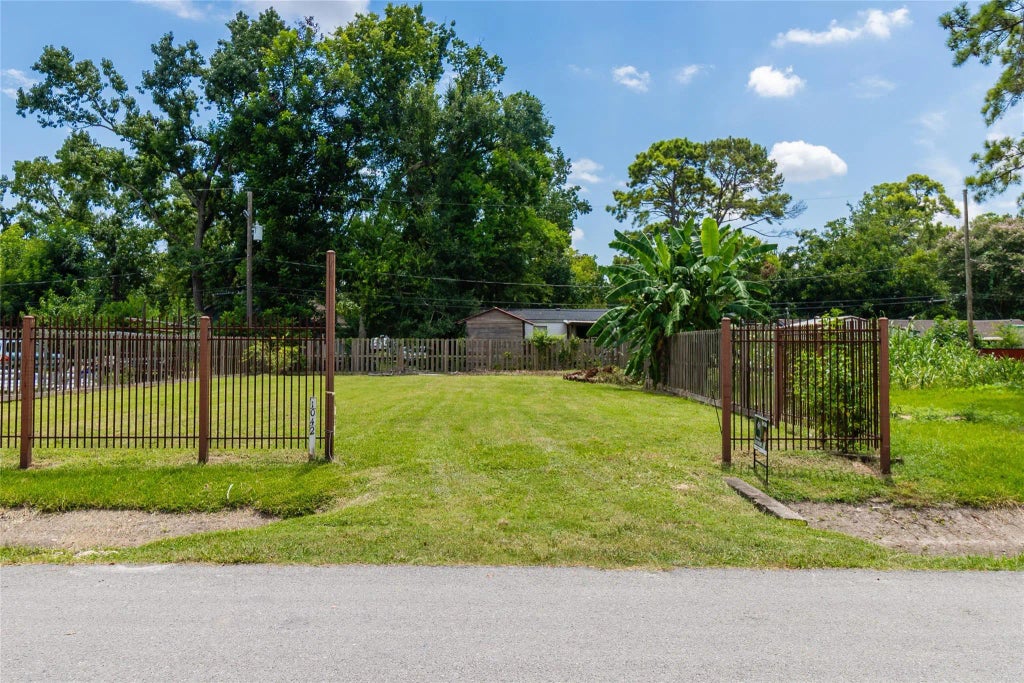 1042 Tunell Lane, Houston