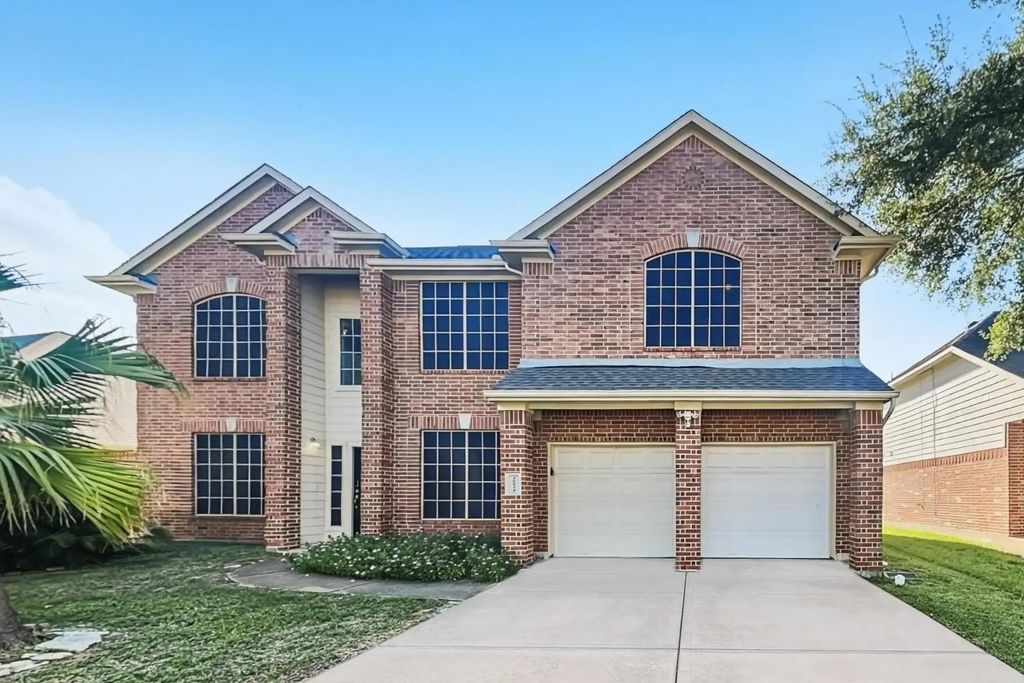 10018 Rain Cloud Drive, Houston