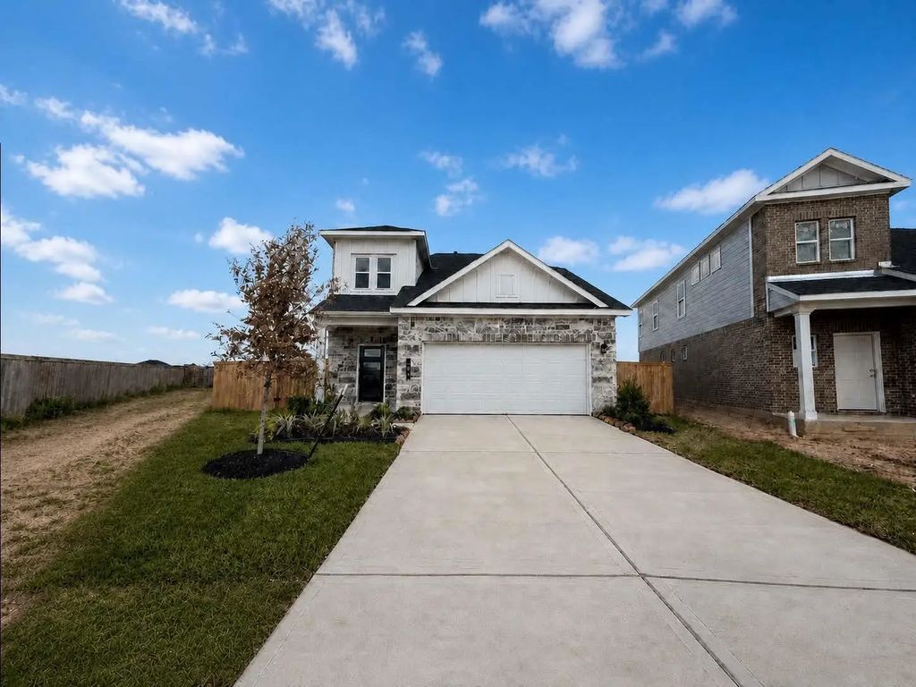 409 Stone Placa Trail, Brookshire