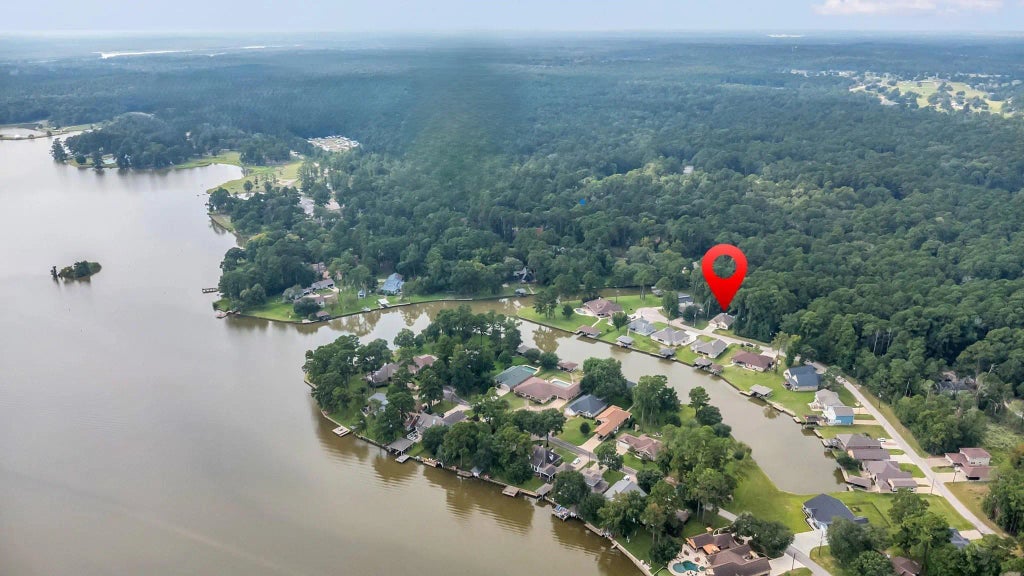 42 Trail Lake, Trinity