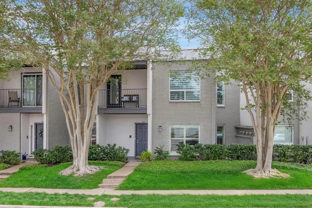 1300 Augusta Drive 23, Houston